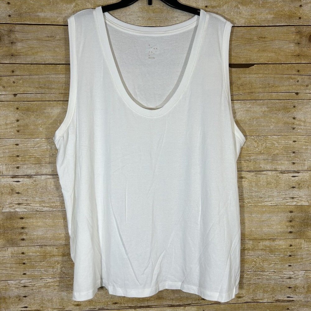 A New Day White Tank Top Womens Plus Size 4X Scoopneck Stretch Sleeveless - Picture 2 of 8